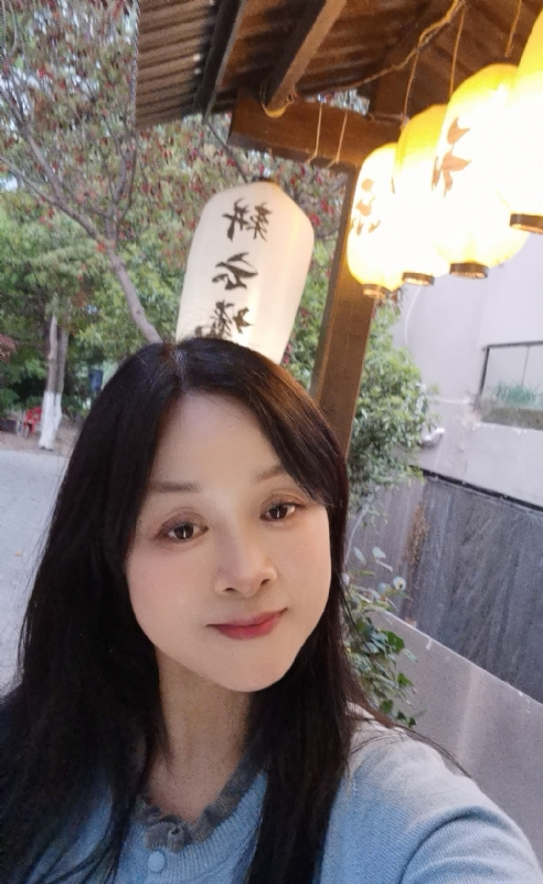 伊伊的第一张照片--淮北闪婚服务中心